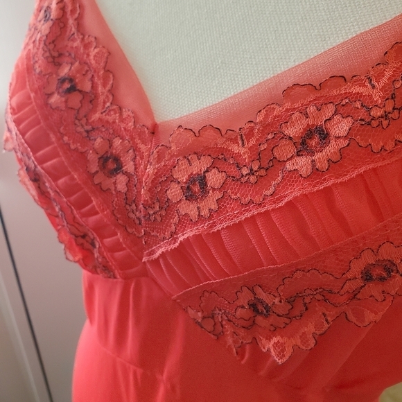 Vintage Lace Semi Sheer Night Gown‎ Dress Coral Pink Sheer Midi length Fits 6/8 - Picture 9 of 15